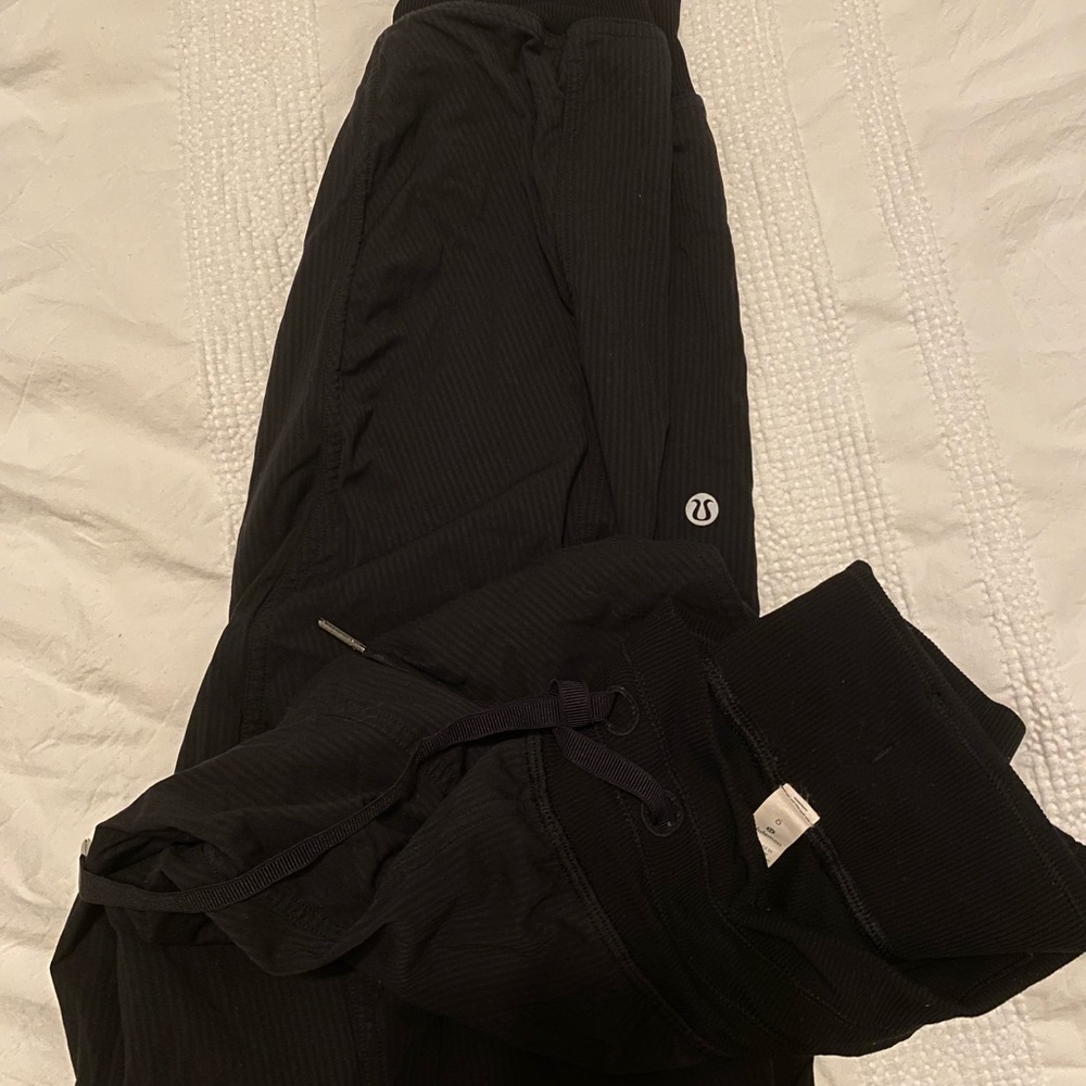 Lululemon Women's Dance Studio Mid-Rise Swift
